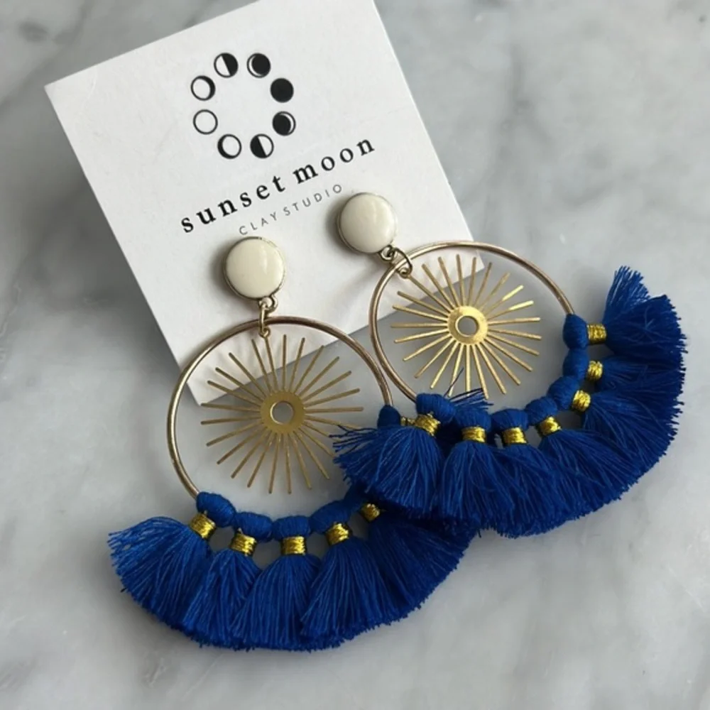 🌼HANDMADE🌼 Bohemian Sunburst Tassel Earrings, Cream and Blue - Picture 2 of 6